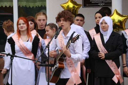 Последний звонок в Уруссинской СОШ №2