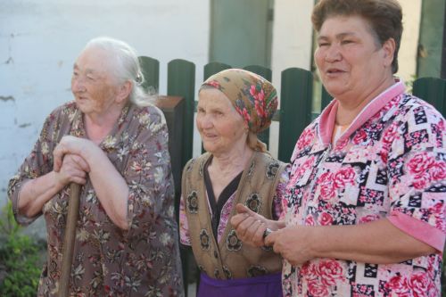 Работники культуры традиционно провели сбор подарков от населения для участников состязаний и конкурсов на Сабантуе