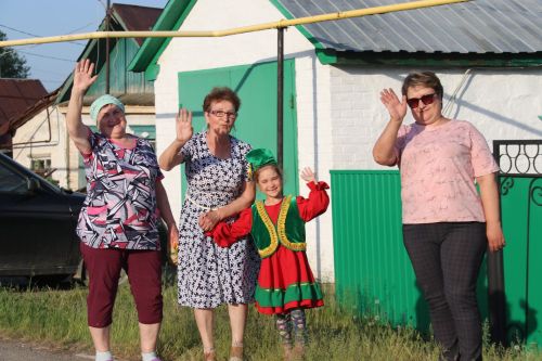 Работники культуры традиционно провели сбор подарков от населения для участников состязаний и конкурсов на Сабантуе