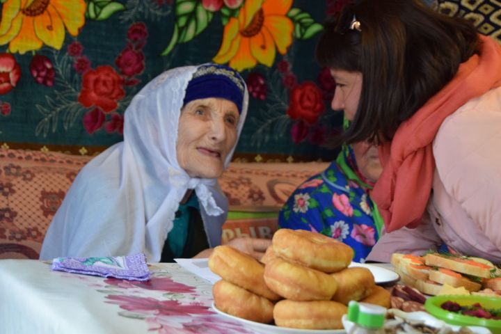 Труженица тыла Зульхиза Хакимовна Хайруллина отметила 90-летний юбилей
