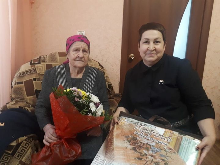 Нине Васильевной Маркеловой – 90 лет