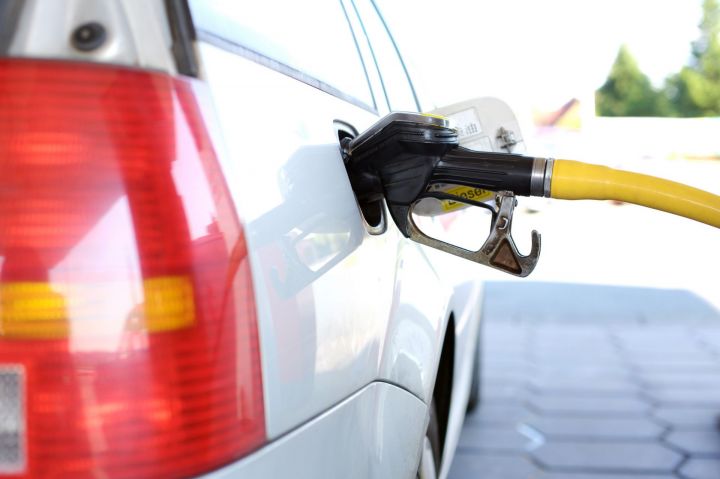 Снижение спроса на бензин связано с ситуацией в РФ и переходом на газ