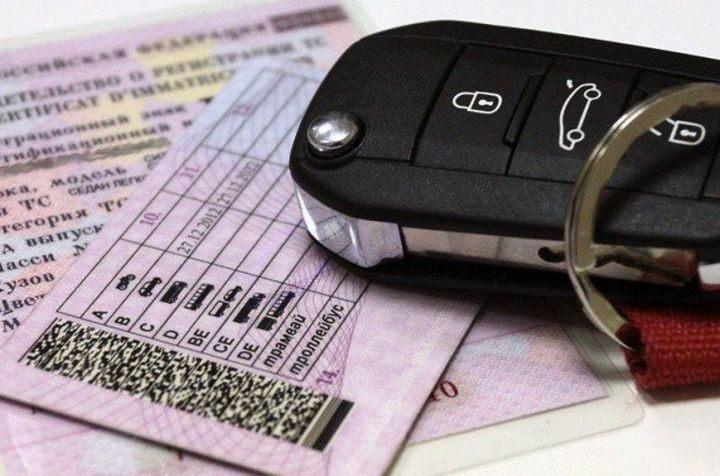 ГИБДД изменяет возрастные ограничения на получение водительских прав: за руль авто могут сесть подростки