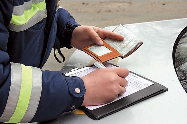 Список нарушений ПДД пассажирами, за которые будет платить водитель