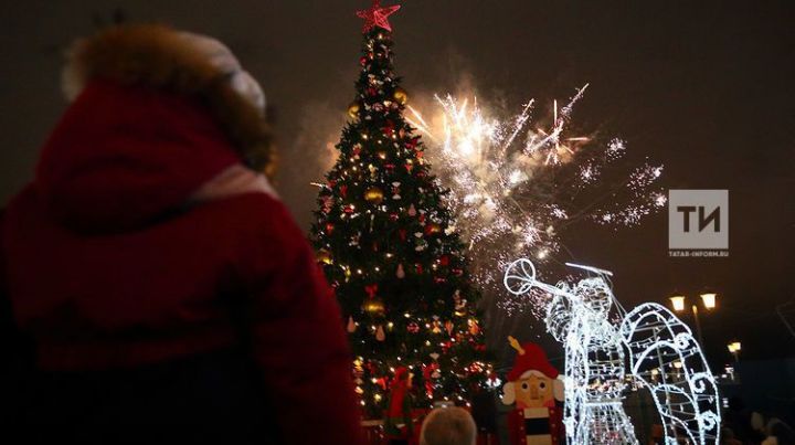Новогоднее оформление столицы Татарстана оценили авторы блогов о путешествиях из Москвы.