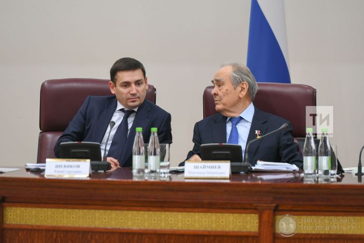 Минтимер Шаймиев: Подготовить школьные учебники на национальных языках – это проблема