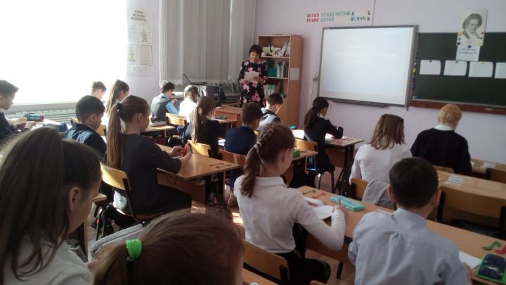 14 марта на базе Уруссинской школы №3 состоялся семинар учителей музыки.