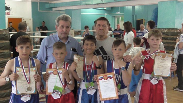 Уруссинские боксеры взяли пять золотых медалей