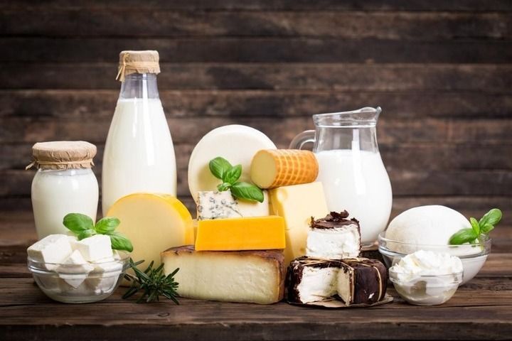 Производители: из-за действий властей в России с 1 июля начнется дефицит сыра, масла и творога, а с 1 ноября — молока, мороженого и кисломолочных продуктов