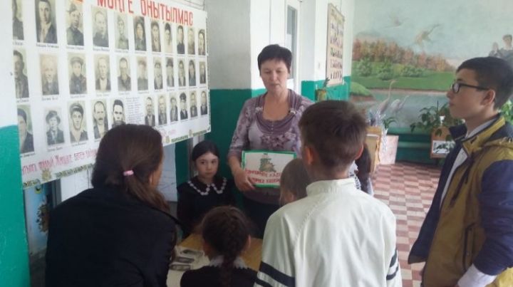 В Яссы-Тугайском СДК провели беседу на тему «Сугыш батырлары белэн танышу»
