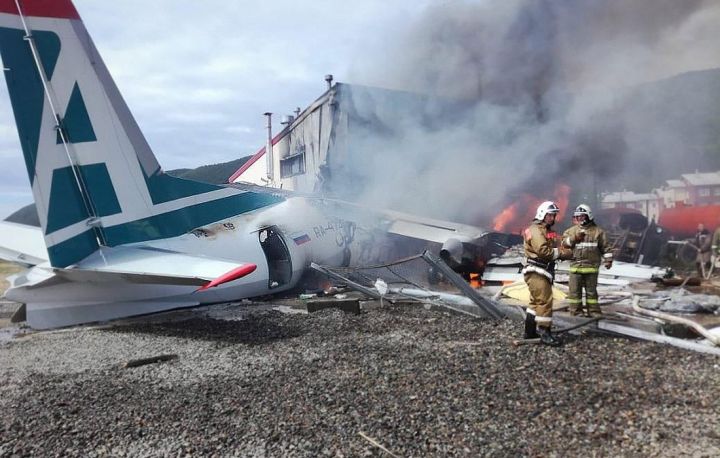 27 июня, пассажирский самолет сгорел после посадки. Есть жертвы.