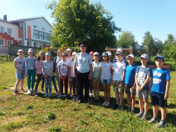 В летних лагерях Татарстана продолжаются мероприятия по безопасности дорожного движения