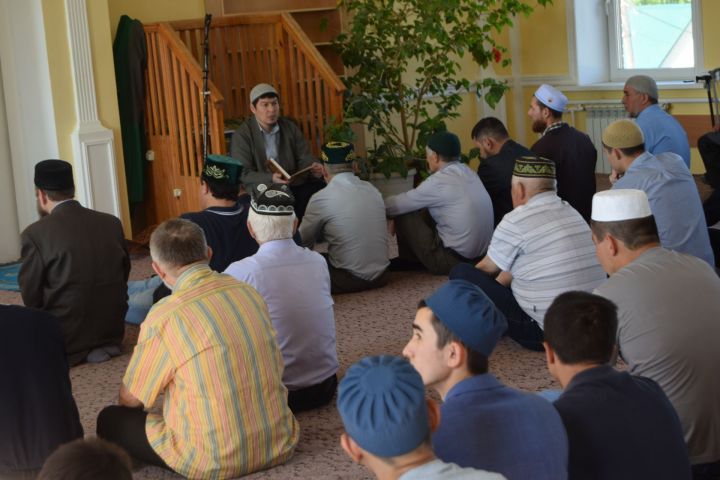 Сегодня мусульмане Ютазинского района отпраздновали Ураза-байрам