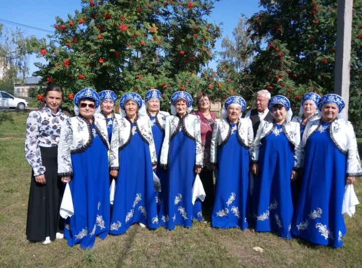 Ежегодную Всероссийскую Спасскую ярмарку посетили члены ютазинского русского общества