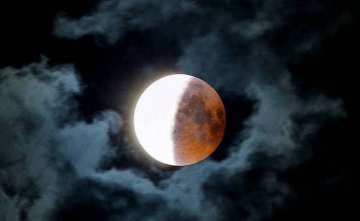 Где будет видно затмение Луны в ночь с 10 на 11 января