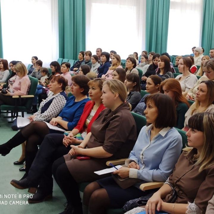 На базе Уруссинской гимназии состоялся районный Совет родителей, дети которых посещают дошкольные образовательные учреждения