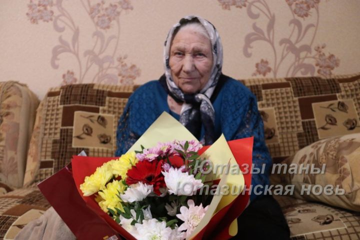 Александре Чернявской исполнилось 90 лет!
