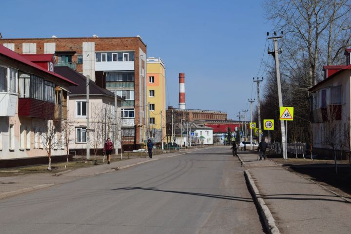 Улицы и объекты в поселке Уруссу опустели