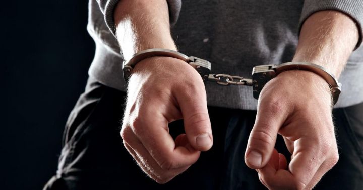 Полицейский из Елабуги задержан по подозрению в распространении наркотиков