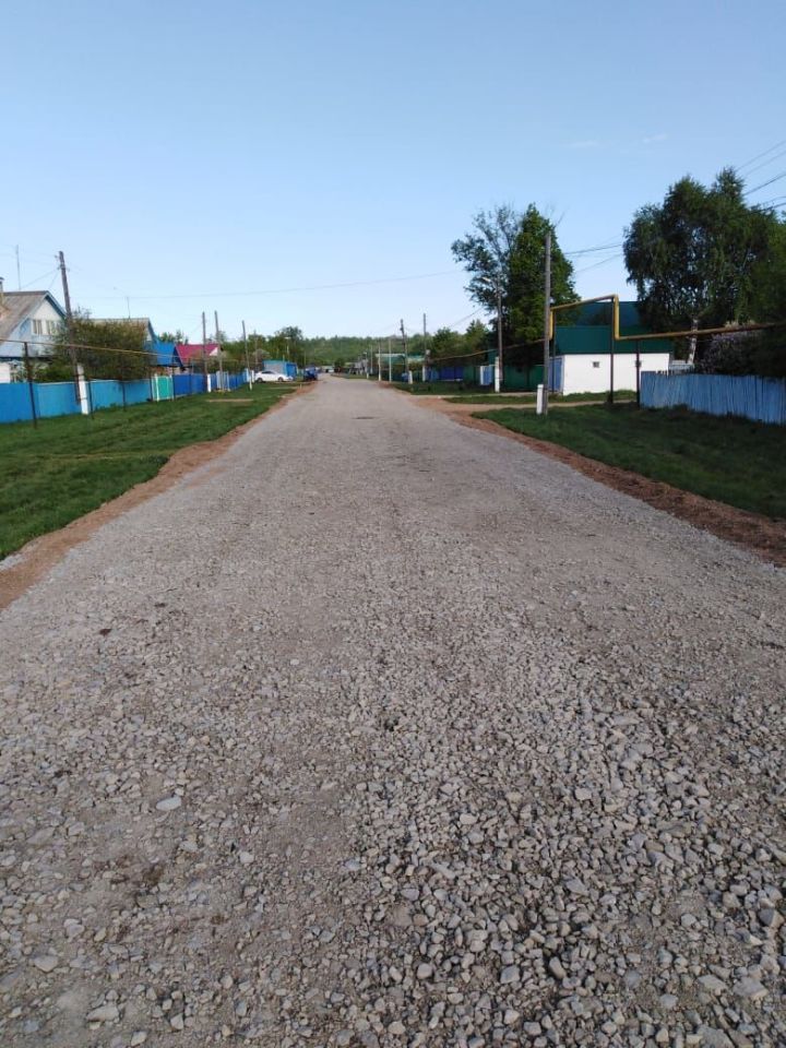 В Ютазинском районе продолжается ремонт дорог