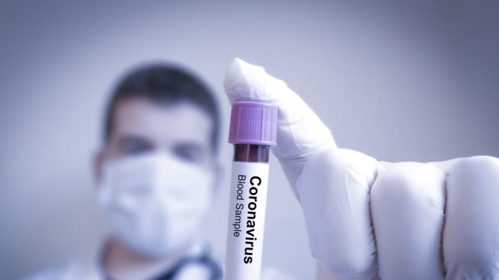 Онищенко оценил вероятность чипирования людей через вакцину от COVID-19