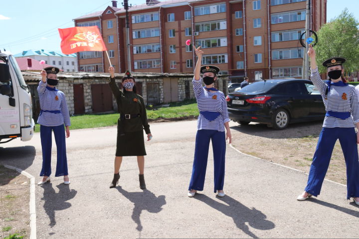 Фронтовая агитбригада приехала к ветеранам Ютазинского района