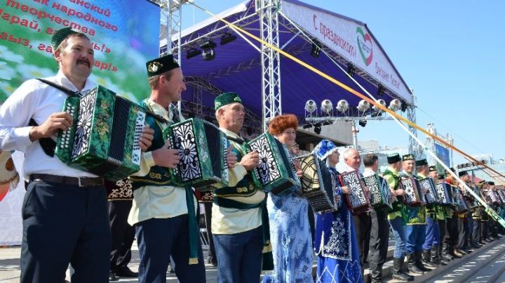 В Казани пройдет флешмоб гармонистов в рамках республиканского праздника «Играй, гармонь!»
