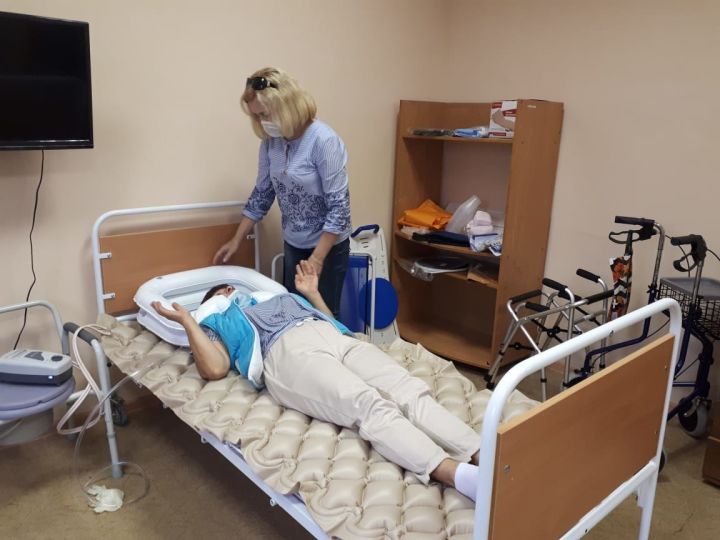 Школа для родственников по уходу за тяжелобольными людьми открылась на базе КЦСОН «Гармония» в Ютазинском муниципальном районе
