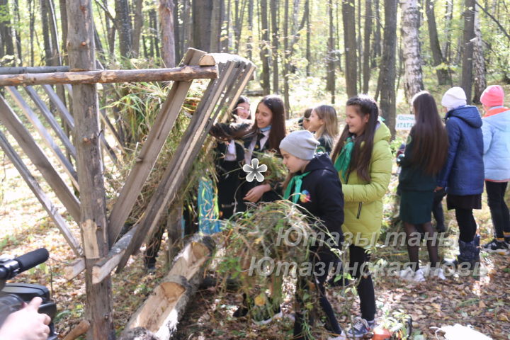 Школьники Ютазинского района приняли участие в акции «Кормушка»