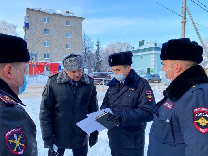 Главный государственный инспектор безопасности дорожного движения Республики Татарстан Ленар Габдурахманов посетил Бугульму с рабочим визитом