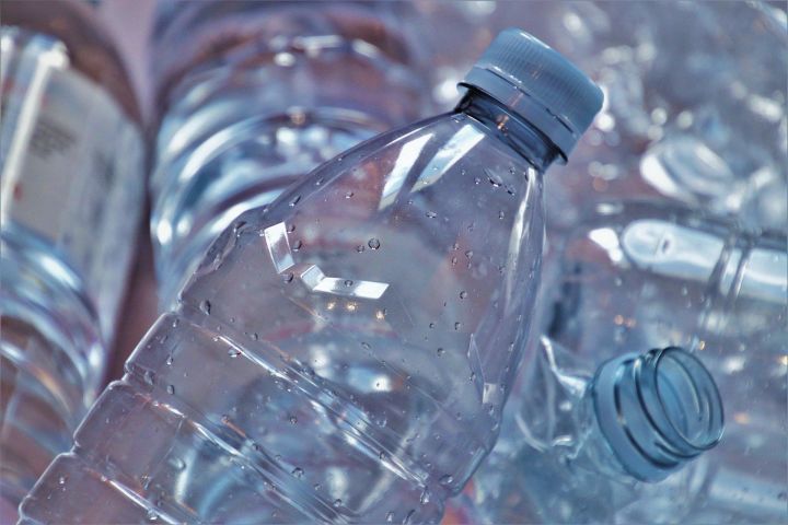 В деревне Байряки-Тамак выявлен факт реализации спиртосодержащей жидкости без сопроводительных документов