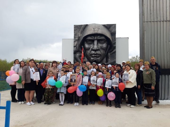 Сегодня, 8 мая, в населённых пунктах Ютазинского района проходят праздничные митинги в честь Дня Победы