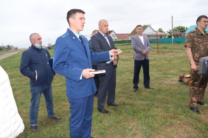 Глава Ютазинского района Аяз Шафигуллин встретился с жителями деревни Екатериновка