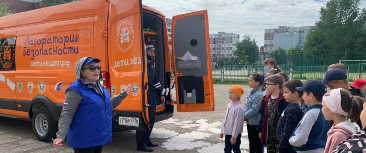 В Татарстане «Лаборатория безопасности» с первых дней каникул начала сессию по обучению безопасному поведению на дороге