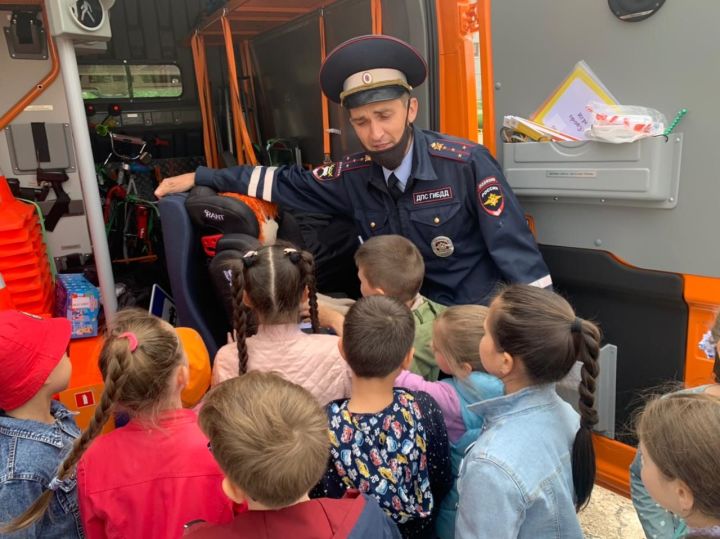 В Татарстане «Лаборатория безопасности» с первых дней каникул начала сессию по обучению безопасному поведению на дороге