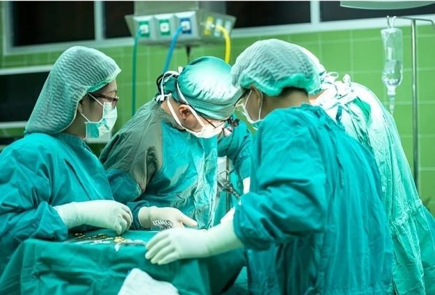Жителям Тарстана в преклонном возрасте с переломом шейки бедра начнут делать операцию в первые 48 часов