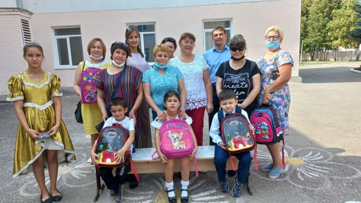 В школах района проходит ежегодная благотворительная акция «Помоги собраться в школу»