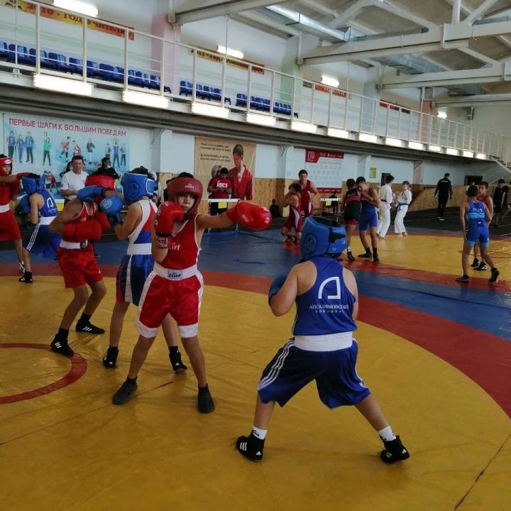 В СОК «Олимп» прошло мероприятие, в основе которого – призыв к родителям привести своих детей в спорт