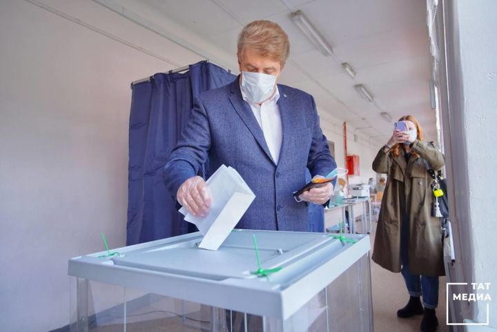 На избирательных участках в Татарстане   Андрей Кондратьев оценил соблюдение Covid-правил