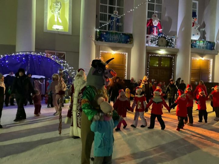13 января на площади Районного Дома Культуры состоялось яркое празднование Старого Нового года
