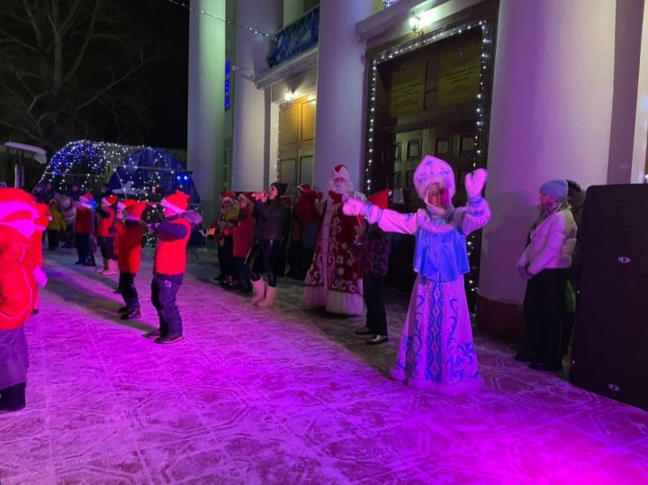 13 января на площади Районного Дома Культуры состоялось яркое празднование Старого Нового года