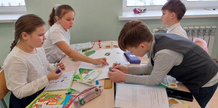Ученики 4А класса Уруссинской гимназии&nbsp;выполнили проект по окружающему миру по теме "Природа России "