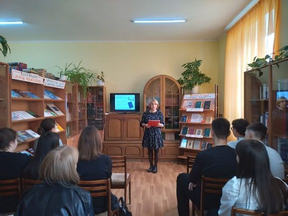 В читальном зале Центральной библиотеки провели мероприятие, посвященное 130-летию со дня рождения Марины Цветаевой
