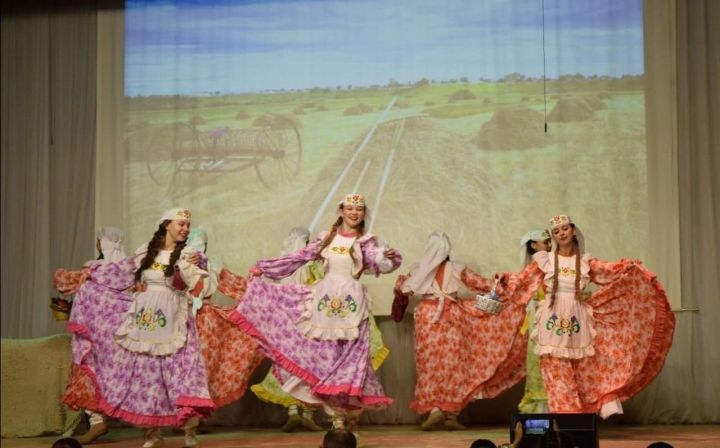 Старшая группа ансамбля»Ютазы йолдызлары» выступила в межрегиональном  конкурсе «Радуга Талантов»