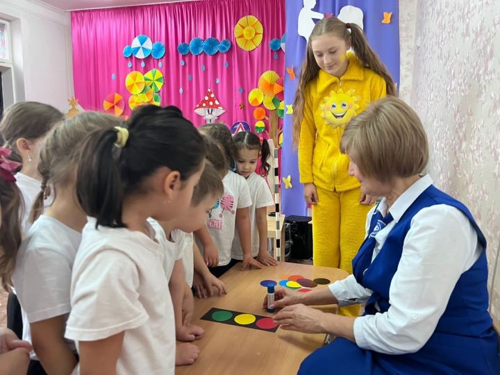 Отряд ЮИД «Светофорик»  провел урок безопасности в детском саду №1 «Квест по дорогам безопасности»
