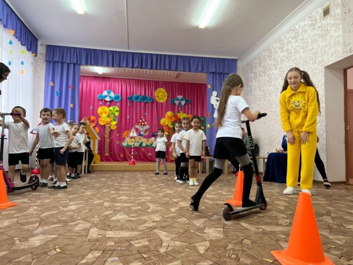 Отряд ЮИД «Светофорик»  провел урок безопасности в детском саду №1 «Квест по дорогам безопасности»