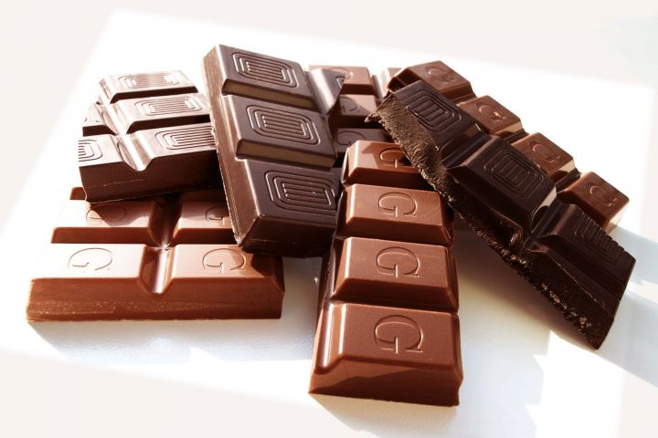 А вы знали, что горький шоколад нужно есть каждый день!