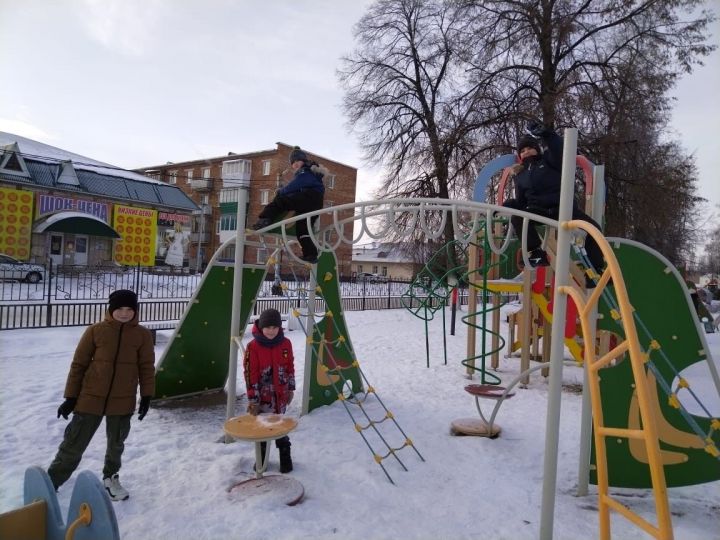 В Уруссу открылся долгожданный зимний лагерь дневного пребывания
