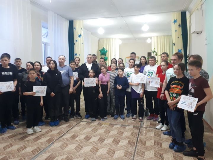 Семья Галимовых из 6б класса принимала участие в районном  конкурсе "Великое чудо-семья"