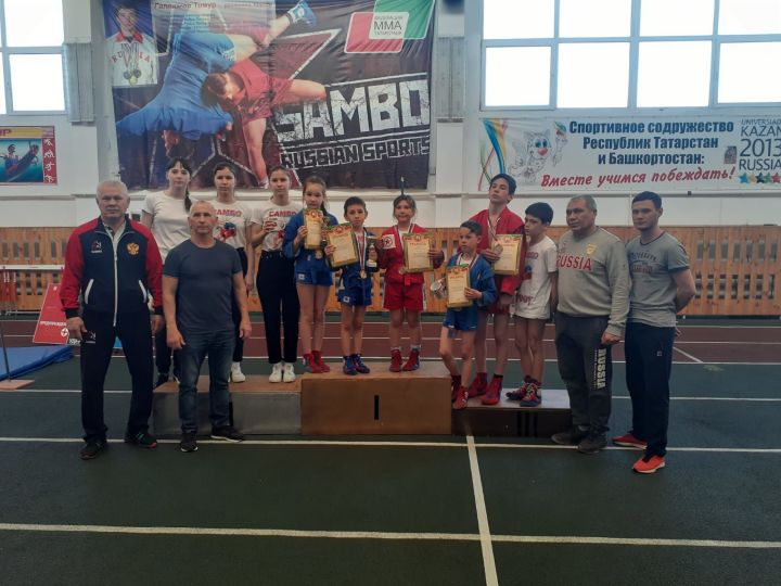 Уруссу - СОК "Олимп": ютазинские самбисты пополнили копилку спортивных достижений района.